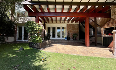 VIVE EN LOMAS DE VISTA HERMOSA CON UNA VISTA DE ENSUEÑO!