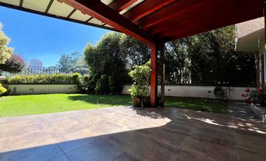 VIVE EN LOMAS DE VISTA HERMOSA CON UNA VISTA DE ENSUEÑO!