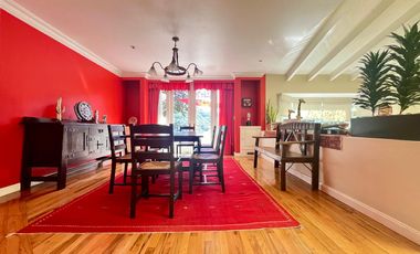 VIVE EN LOMAS DE VISTA HERMOSA CON UNA VISTA DE ENSUEÑO!