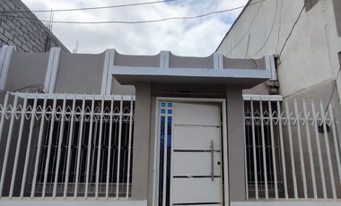 SE VENDE CASA CON SUITE y PARQUEO EN LA PRADERA 1, SUR DE GUAYAQUIL