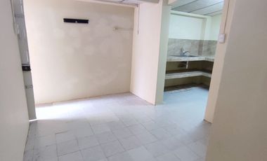 SE VENDE CASA CON SUITE y PARQUEO EN LA PRADERA 1, SUR DE GUAYAQUIL