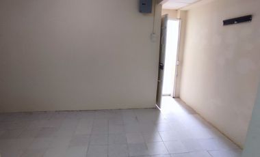 SE VENDE CASA CON SUITE y PARQUEO EN LA PRADERA 1, SUR DE GUAYAQUIL