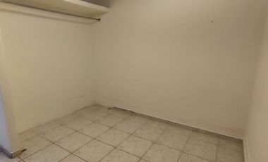 SE VENDE CASA CON SUITE y PARQUEO EN LA PRADERA 1, SUR DE GUAYAQUIL