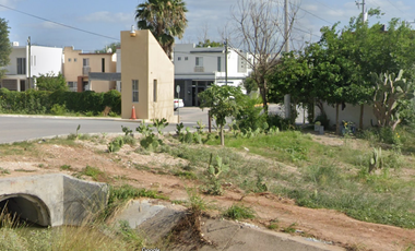 Casa en calle Ficus, Residencial del Valle, Reynosa, Tamaulipas., Edo. de México. ¡¡NO CREDITOS¡