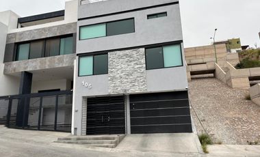 CASA EN VENTA EN VILLA MAGNA SEGUNDA ETAPA