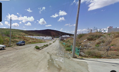 Casa en Fraccionamiento Ubicada en Colonia Lomas de Galicia con 3 Recamaras y 176m2, a unos minutos del Instituto Educativo Ammadeus Ac.