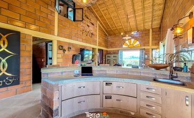 Finca con hermosa vista en venta El Peñol