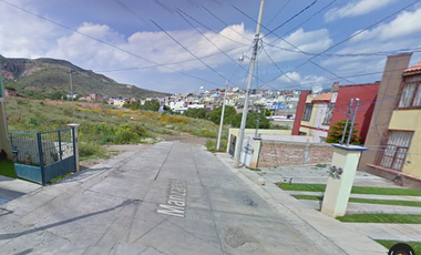 Casa ubicada en colonia Ampliación Arboledas con 2 recamaras y 90m2 entre Av. García Salinas.