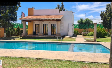 Casa en Fraccionamiento Ubicada en Colonia Villa de Guadalupe con 3 Recamaras y 90m2 entre Av. López Mateos y a Unos Minutos del Bodega Aurrera Blvd V