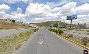 Casa en Fraccionamiento ubicada en Colonia La Toscana con 4 Recamaras y 200m2, a unos minutos del Club Social y Deportivo de Zacatecas.