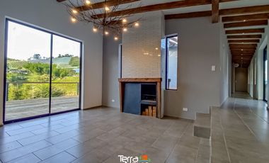 Finca nueva con bonita vista en venta El Peñol