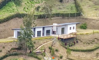 Finca nueva con bonita vista en venta El Peñol