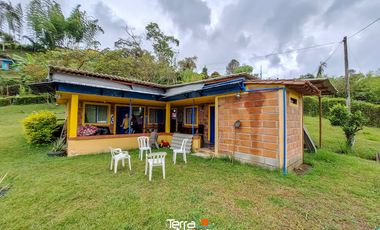 Finca con bonita vista en venta El Peñol