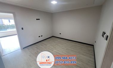 AMPLIA CASA DE CINCO DORMITORIOS EN VENTA, Sector Sudamericano Ricaurte C1432
