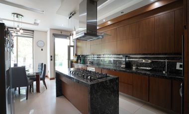 Casa moderna en Venta frente a parque dentro de Valle Real
