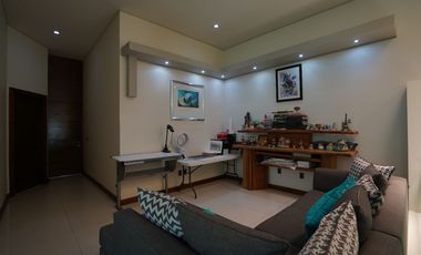 Casa moderna en Venta frente a parque dentro de Valle Real