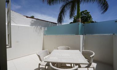 Casa moderna en Venta frente a parque dentro de Valle Real