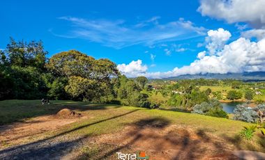 Finca con hermosa vista panorámica en venta El Peñol