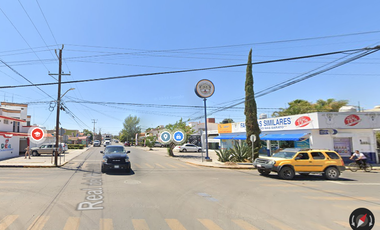 Casa Ubicada en colonia Real Mezquital con 4 Recamaras con 367m2 entre Blvd. Instituto Politécnico Nacional.