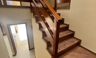 VIVIENDAS CON LOCAL COMERCIAL EN VENTA, Sector Ricaurte C1391