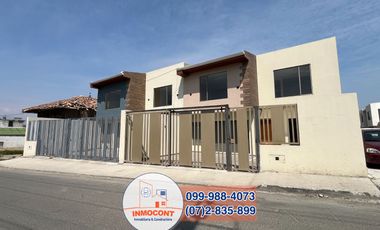 VIVIENDAS CON LOCAL COMERCIAL EN VENTA, Sector Ricaurte C1391