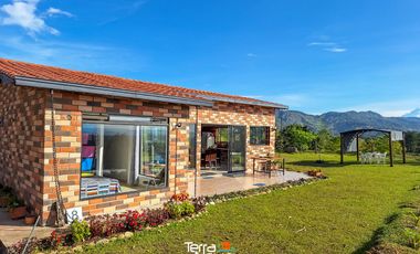 Finca con hermosa vista panorámica en venta Guatapé