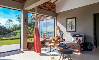 Finca con hermosa vista panorámica en venta Guatapé