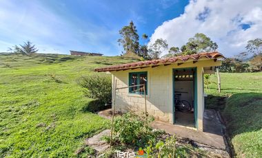 Finca con hermosa vista panorámica en venta Guatapé