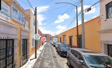 Casa Ubicada en Colonia Zona Centro con 3 Recamaras y 185m2 a unos minutos del Hospital AMCCI Hospital de especialidades.