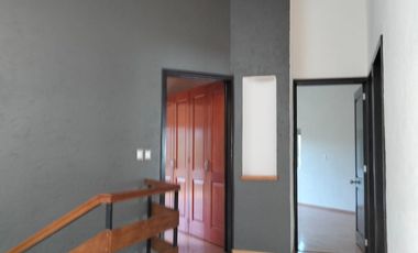 Casa en condominio en Renta en Bosques de Tarango
