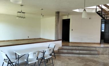 Casa en condominio en Renta en Bosques de Tarango