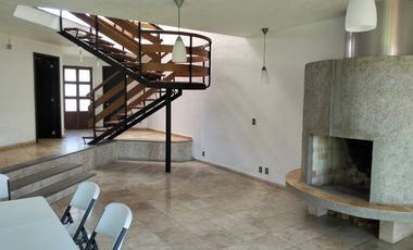 Casa en condominio en Renta en Bosques de Tarango