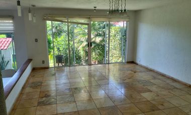 Casa en condominio en Renta en Bosques de Tarango