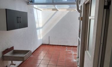 Casa en condominio en Renta en Bosques de Tarango