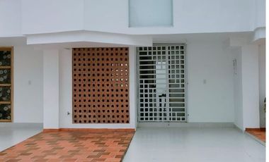 VENTA CASA LOS PATIOS