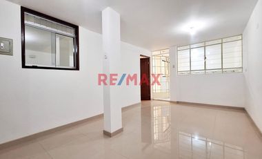 ¡Departamento En Venta! 1Er Piso En Urb. Previ Bocanegra - Callao