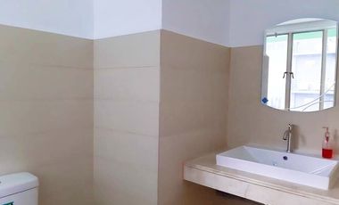 For Rent: Newly refurbished unit on high floor and prime location (Herrera Tower)