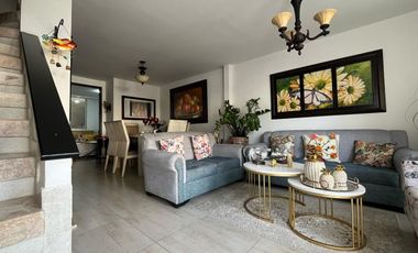 VENDOHERMOSA CASA EN BULEVAR DE LAS VILLAS PEREIRA
