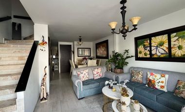 VENDOHERMOSA CASA EN BULEVAR DE LAS VILLAS PEREIRA