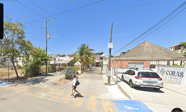 Casa Ubicada en Colona Parque Las Palmas con 3 Recamaras y 70m2 a unos minutos del Aeropuerto.