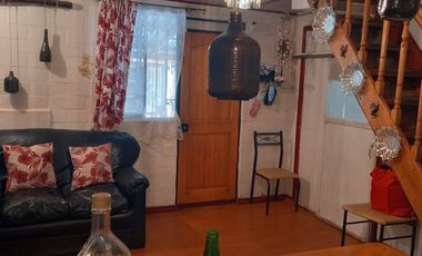 VENDE CASA PAREADA  de 2 pisos EN LINARES