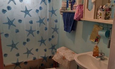 VENDE CASA PAREADA  de 2 pisos EN LINARES