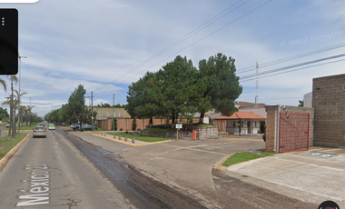 Casa en Fraccionamiento con 3 Recamaras y 253m2, con acceso controlado, a unos minutos de Universidad Tecnológica de Durango.