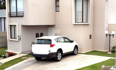 HERMOSA CASA INDEPENDIENTE. EXCLUSIVO SECTOR LOMAS DEL SOL QUILPUÉ