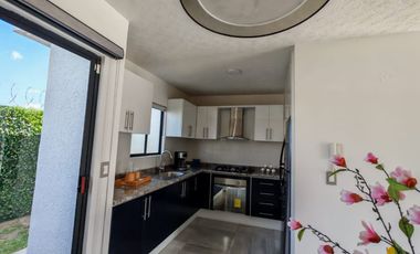 En venta hermosa casa de 2 habitaciones a 45 mins de CDMX.