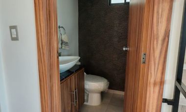 HERMOSA CASA DE TRES RECAMARAS CON CISTERNA DENTRO DE PRIVADA EN PACHUCA