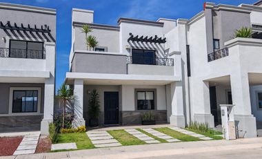 HERMOSA CASA DE TRES RECAMARAS CON CISTERNA DENTRO DE PRIVADA EN PACHUCA