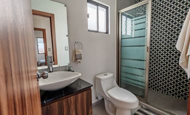 HERMOSA CASA DE TRES RECAMARAS CON CISTERNA DENTRO DE PRIVADA EN PACHUCA