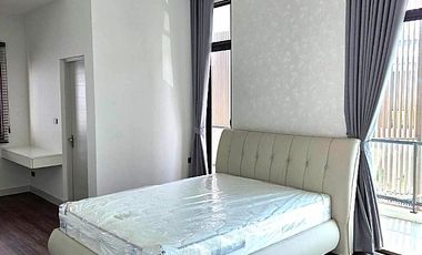➡️บางกอก บูเลอวาร์ด บางนา กม 5 บ้านใหม่ไม่เคยเข้าอยู่ แต่งเฟอร์ครบ