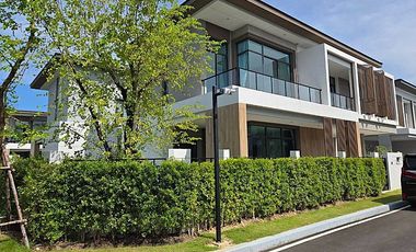 ➡️บางกอก บูเลอวาร์ด บางนา กม 5 บ้านใหม่ไม่เคยเข้าอยู่ แต่งเฟอร์ครบ